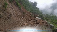 देशका तीन राजमार्ग अझै पूर्ण अवरुद्ध, बीपी र कान्तिलोकपथमा राति सवारी सञ्चालनमा रोक
