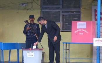 बालेनले गरे मतदान