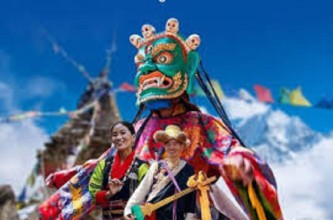 हिमाली क्षेत्रमा बसोबास गर्ने शेर्पा समुदायले आज ग्याल्पो ल्होछार मनाउँदै