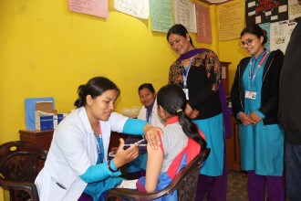 पाठेघरको मुखको क्यान्सरविरुद्धको एचपिभी खोप अभियान सुरु