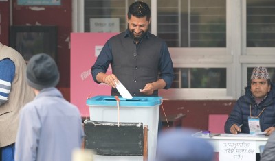 रवि लामिछानेले गरे मतदान