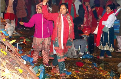 बालाचतुर्दशी पर्वः दिवङ्गत पितृका नाममा शिवालयहरूमा  शतबीज छरियो