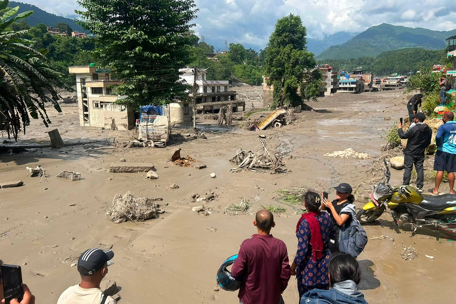 आठ जिल्लामा ४६९ शव फेला, बाढीमा १ हजार ५४५ घाइते
