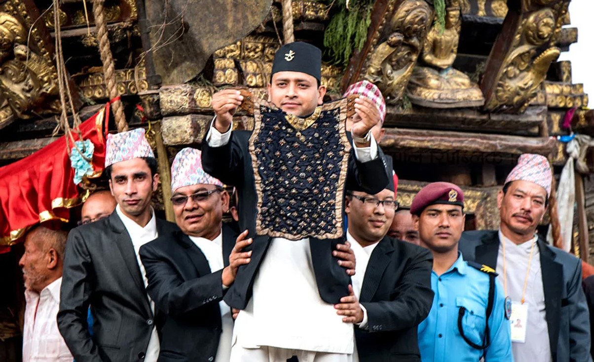 रातो मच्छेन्द्रनाथको भोटो आज देखाइँदै, काठमाडौँ उपत्यकामा सार्वजनिक बिदा