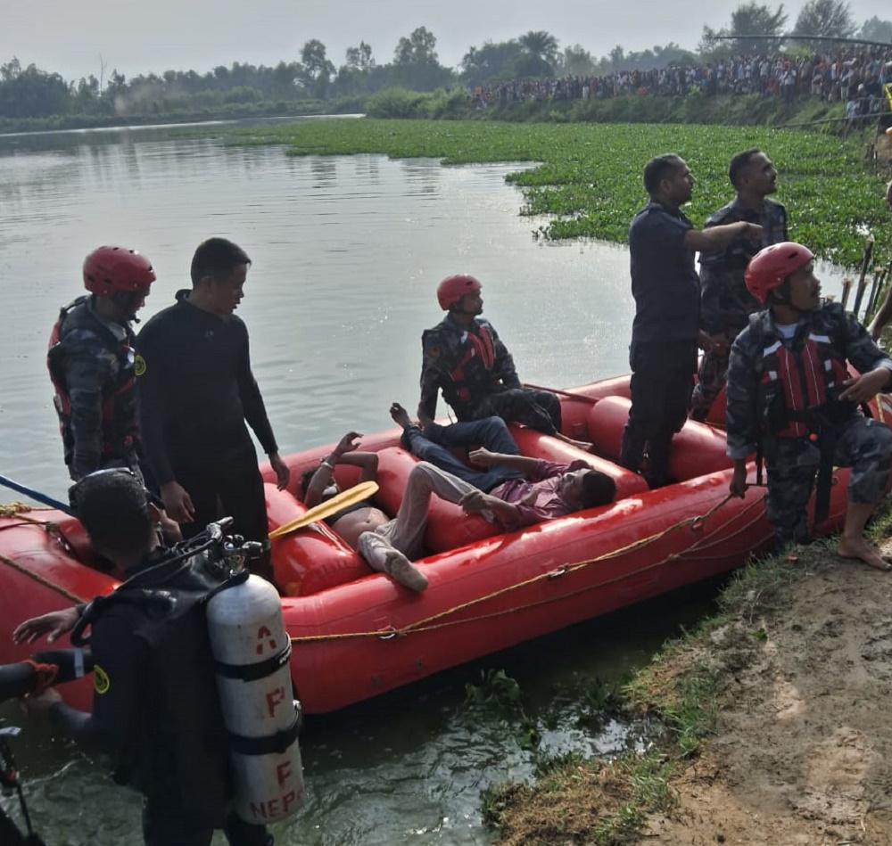अपडेटः पोखरीमा कार खसेर बेपत्ता दुवै जनाको शव फेला