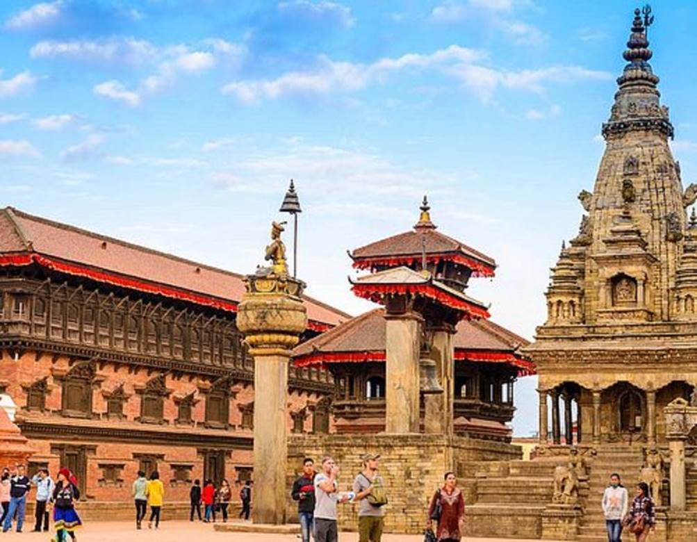 एक वर्षमा ११ लाख ४० हजारभन्दा बढी पर्यटक नेपाल भ्रमणमा आए 