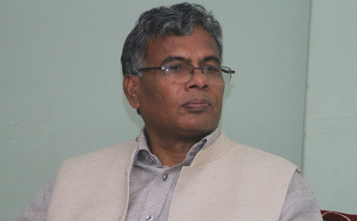 पेट्रोलियम पदार्थको मूल्य नबढाउन निर्देशन