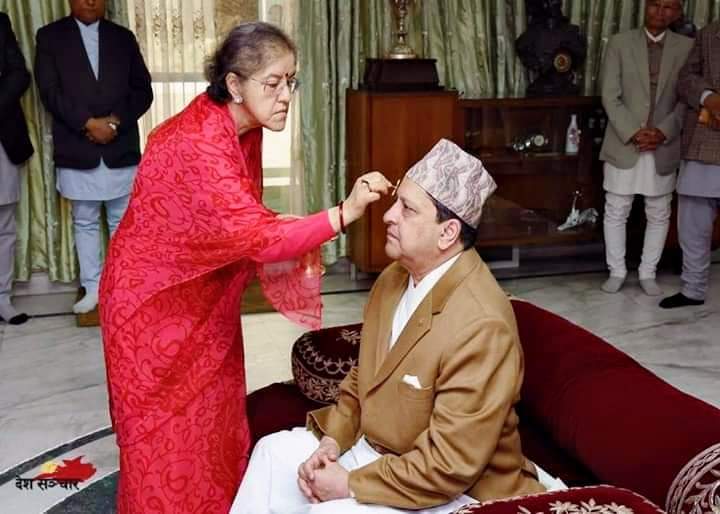 राजा ज्ञानेन्द्रबाट भाई टिका ग्रहण