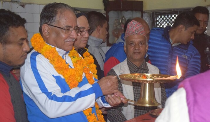 प्रचण्डले गरे गलेश्वर शिवालयको अवलोकन