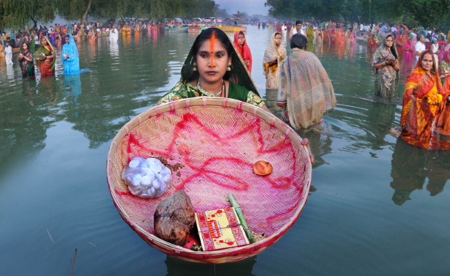 समृद्धि, विकास र शान्तिका लागि नगर पिताको छठ व्रत