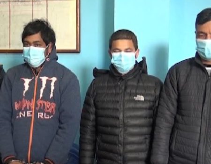 चिनियाँ प्रहरीको हिरासतमा रहेका ११ नेपाली फर्काइए