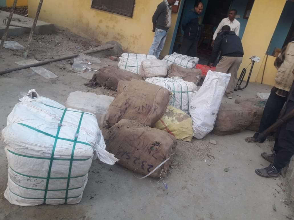 दश लाख बराबरको अबैध हाडवेयर समान बरामद