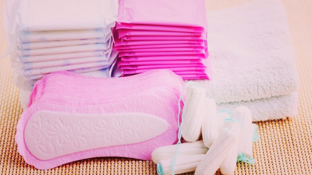 निःशुल्क बाँड्नुपर्छ स्यानिटरी प्याड