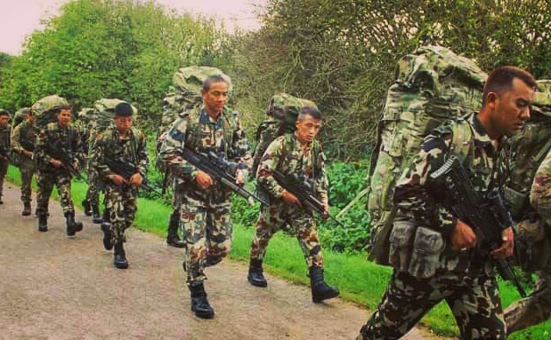 देशमा अघोषित युद्ध सुरु : विप्लवका कार्यकर्ता खोज्दै गाउँ-गाउँ हतियार सहित सेना पस्यो