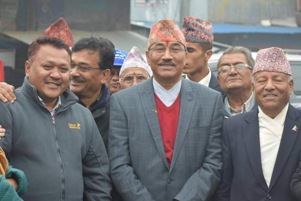 विखण्डनको आवाज उठेको भूमिमै पुगेर विरोध गर्ने कमल थापा पहिलो नेता
