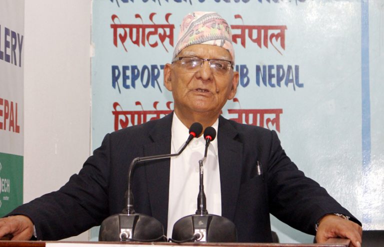 जनताले अब राजसंस्था रोज्न सक्छन : चित्रबहादुर केसी