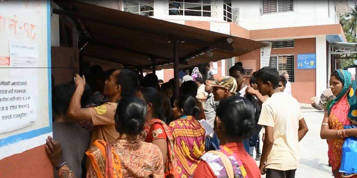जन्मसिद्धका सन्तानलाई बंशजको नागरिकता वितरण सुरु