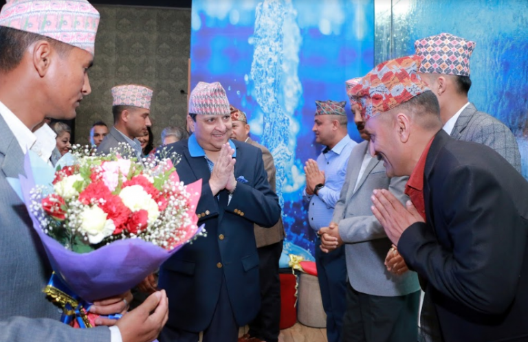 राजा ज्ञानेन्द्र परिवार सहित थाइल्याण्ड जानु हुँदै