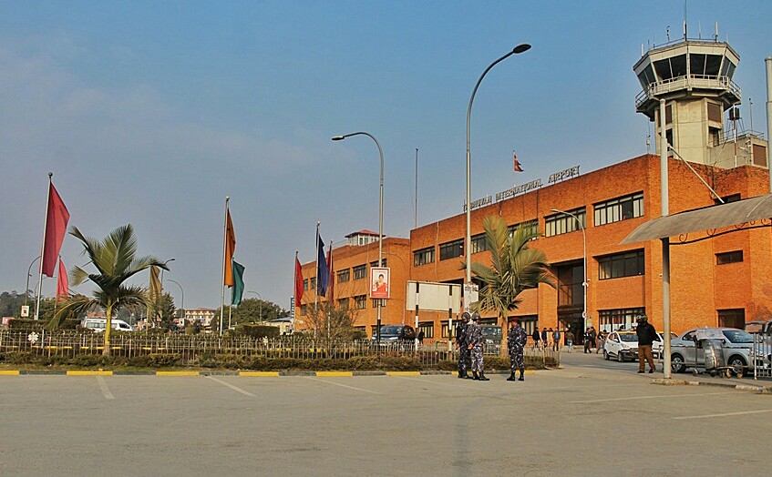 विमानस्थलको सुरक्षामा हेलचेक्र्याइँ : विदेशीलाई सेटिङमा भिसा