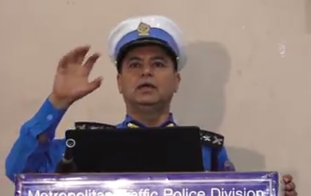 मोटरसाइकलको पछाडि बस्नेलेसमेत हेलमेट लगाउनुपर्ने नियम शुरु हुँदै