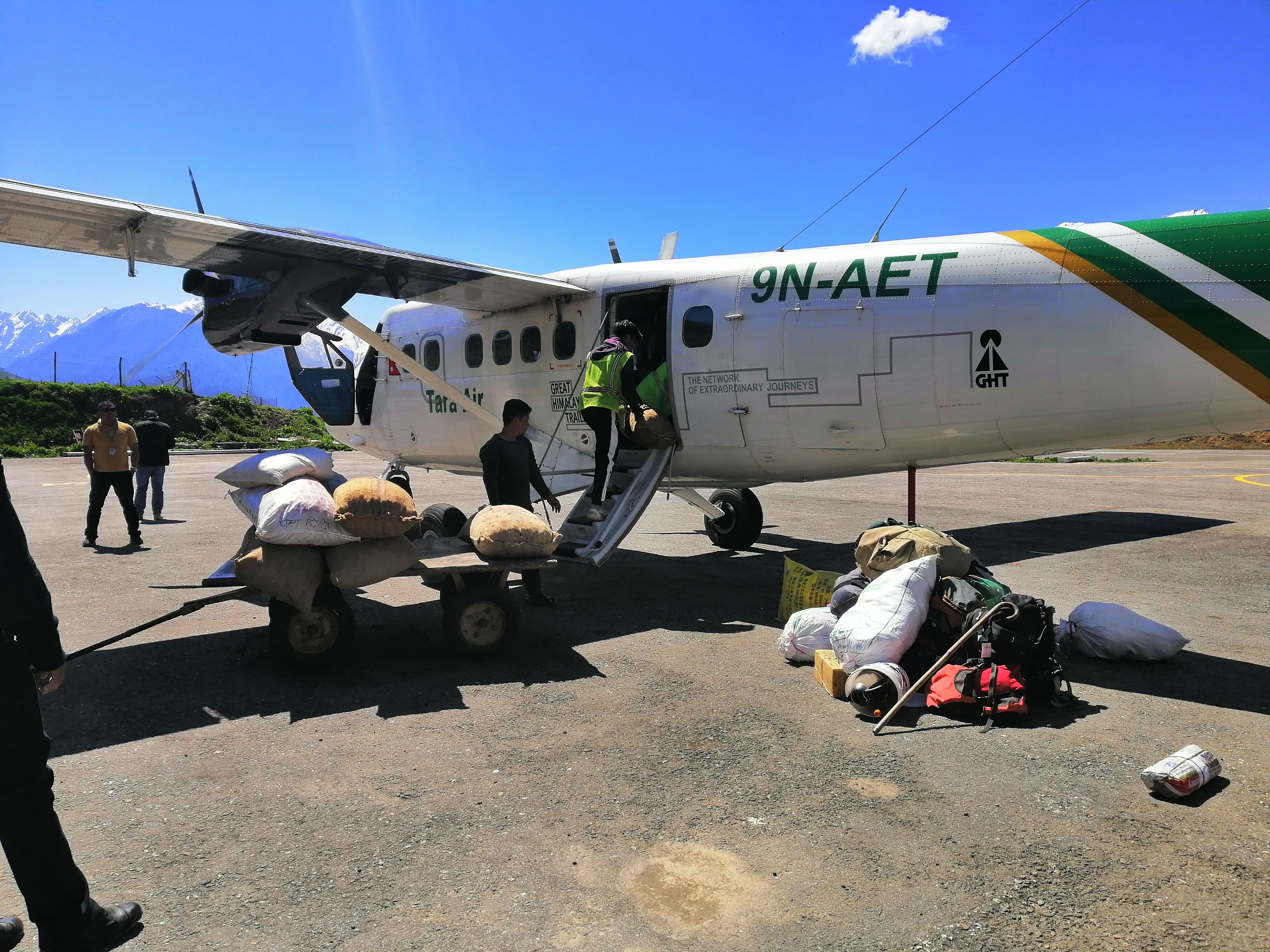 सिमकोटबाट जडिबुटी निकासी सुरु