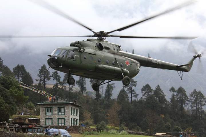 पहिरामा थुनिएका ५१ जनालाई सेनाको हेलिकोप्टरद्वारा उद्दार