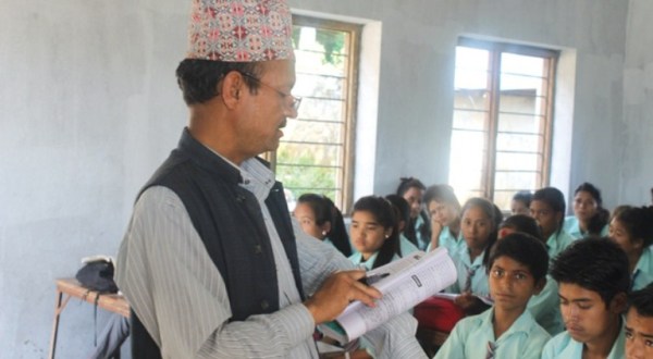 सरकारी शिक्षकका छोराछोरीले सरकारी विद्यालयमा पढ्नुपर्ने