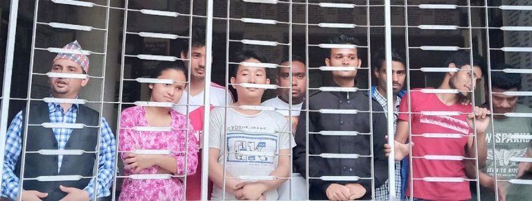 विप्लव समूहका ९ कार्यकर्ता मध्यरातमा अदालत परिसरबाटै पक्राउ