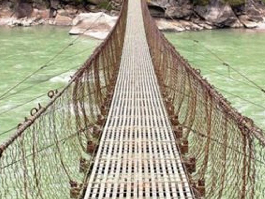 नेपाल–भारत जोड्ने झोलुङ्गे पुल चार दिनका लागि बन्द