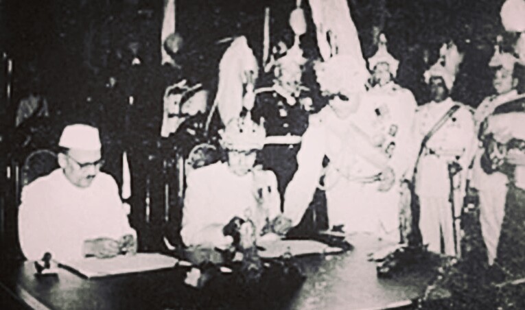 १९५० को नेपाल-भारत सन्धि यस कारण असमान छ, हेर्नुहोस पुरा सन्धि