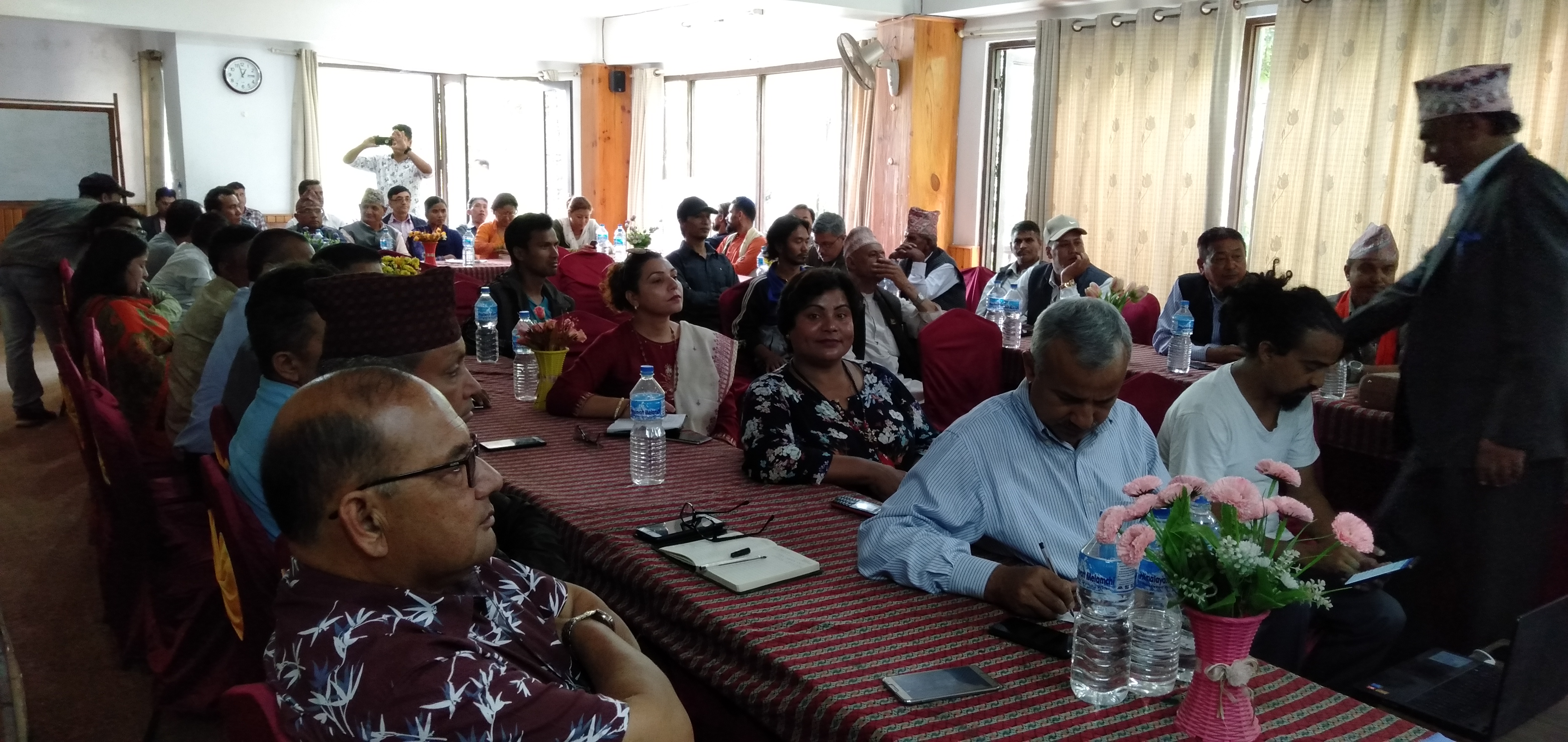 राजसंस्थालाई बोकेर हिड्नु संवैधानिक अधिकार हो : कमल थापा