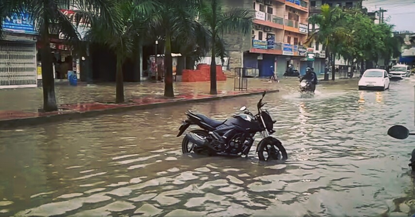 भारतीय बाँधले नेपालको जमिन डुबानमा, नेपालगञ्ज बजार जलमग्न