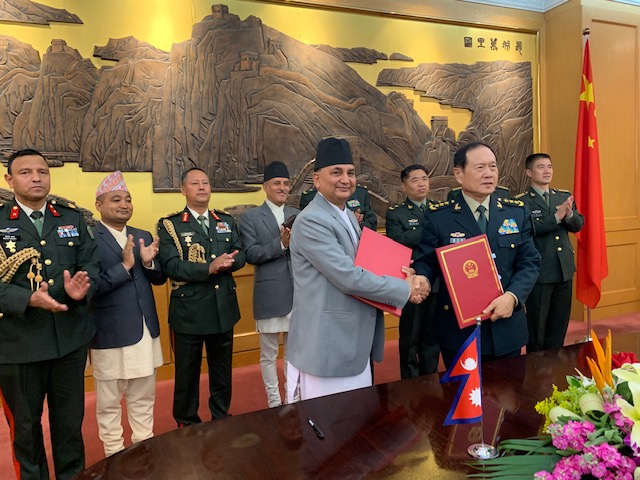 चीनले नेपाली सेनालाई सैन्य सामग्री उपलब्ध गराउने