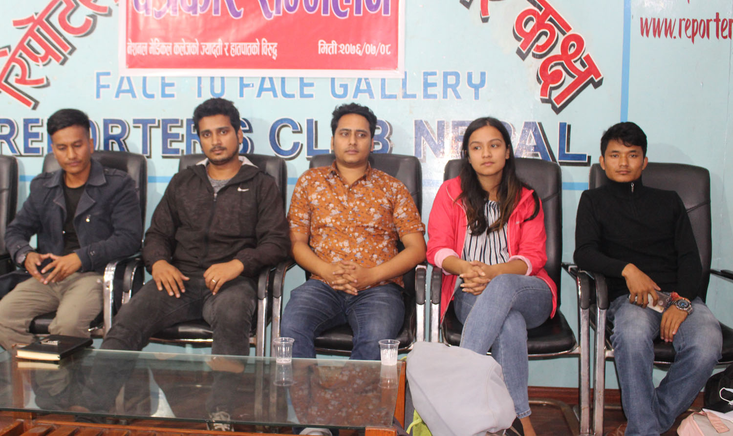 गुण्डा लगाएर विद्यार्थी कुट्ने अन्सारीसँग प्रधानमन्त्रीको साँठगाँठ र फोटो किन ?