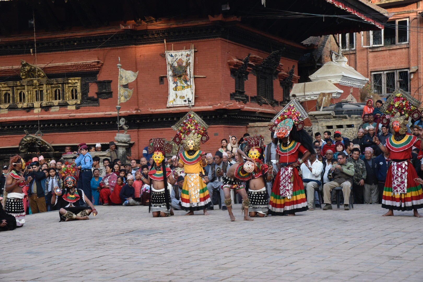 बङ्गलादेशका राष्ट्र्रपतिबाट भक्तपुर भ्रमण   