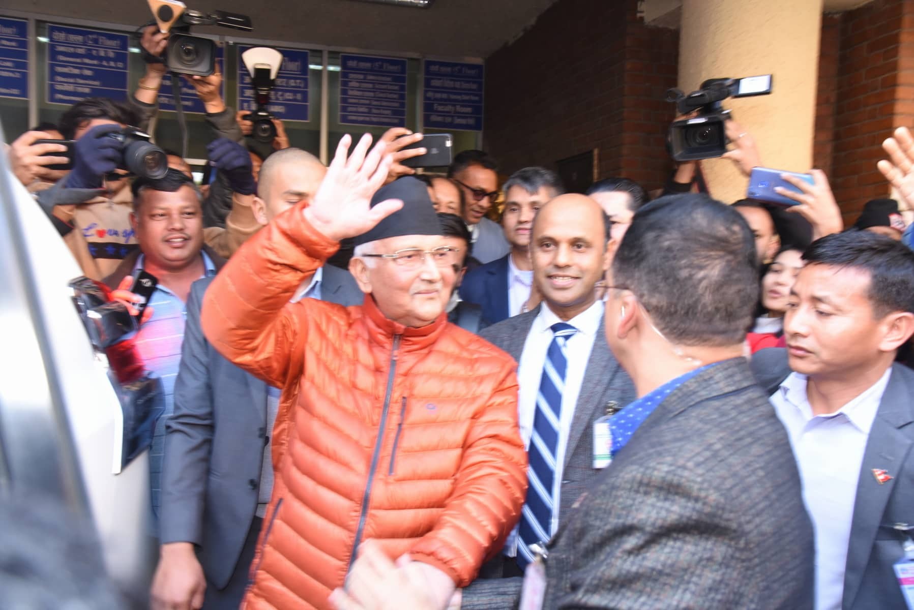 प्रधानमन्त्री केपी शर्मा ओली अस्पतालबाट डिस्चार्ज