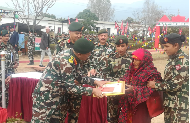 परिवारका ६ जना दाजुभाइ भर्ती, को हुन् सैनिकका मातापिता ?