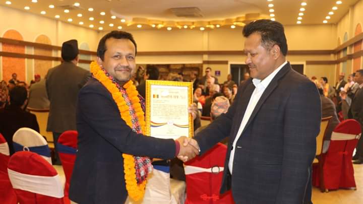 राप्रपाद्वारा वृत्तचित्र फिल्मकर्मी लव प्याकुरेल सम्मानित