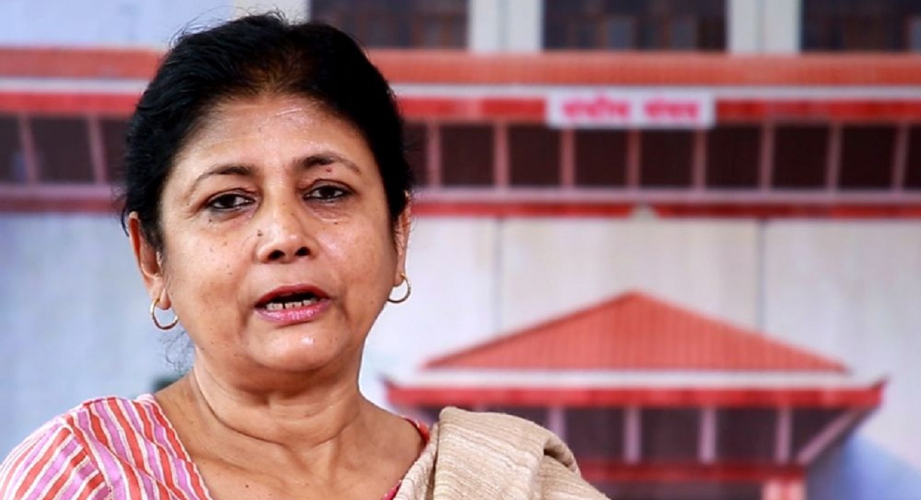 सरिता गिरीलाई कारबाही, सांसद पद रिक्त