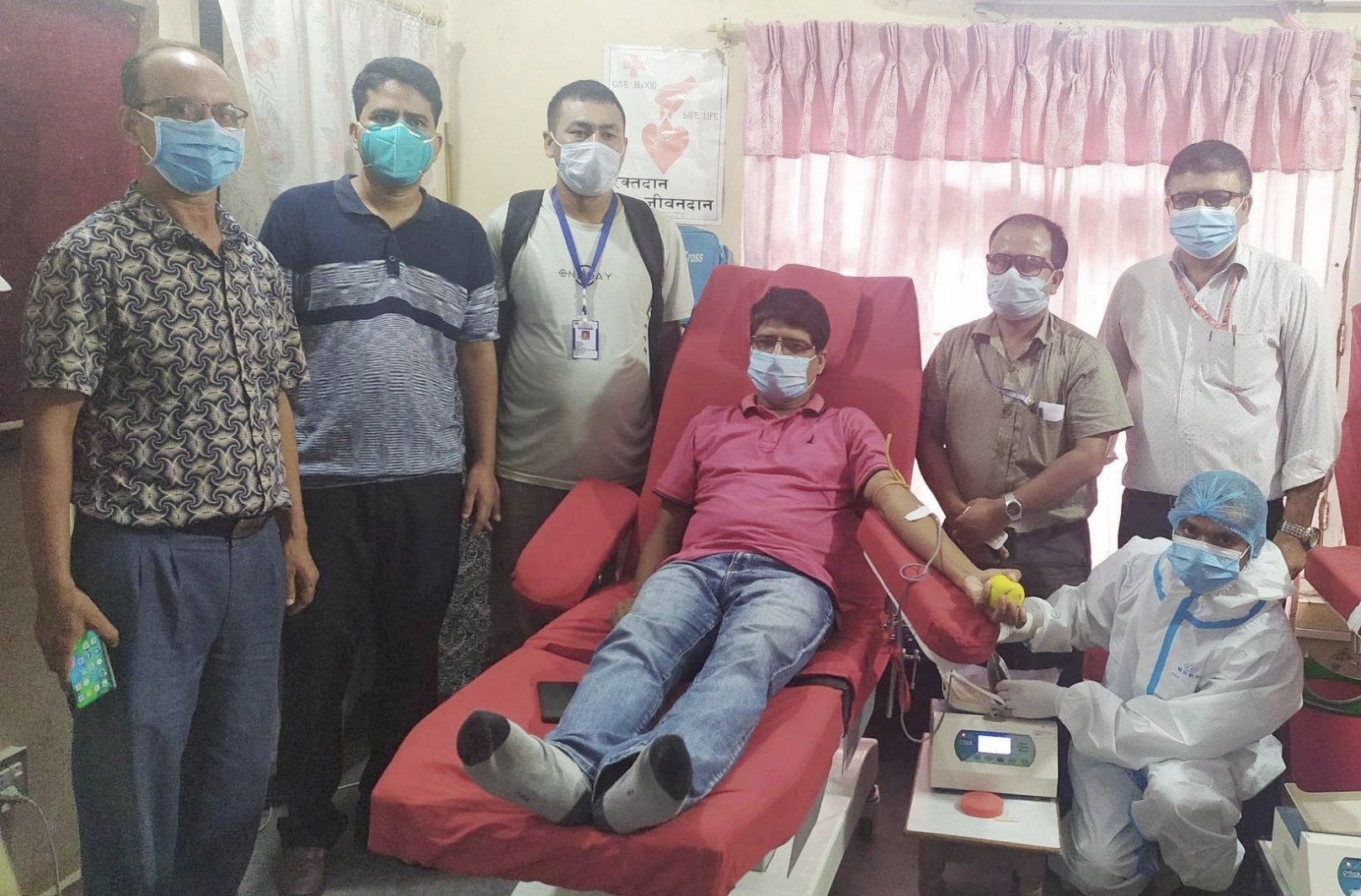 चितवन मेडिकल कलेजले थाल्यो प्लाज्मा थेरापीबाट उपचार