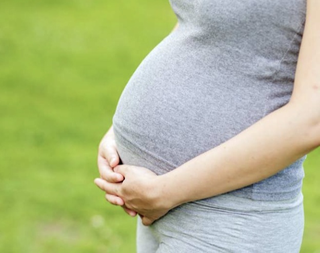 कोरोनाका कारण गर्भवती महिलालाई दुःखैदुःख