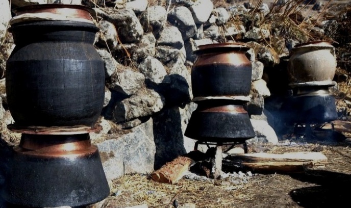 सर्वोच्च अदालतले भन्यो,‘५ लिटर रक्सी, १० लिटर जाँड बनाउन दिनू’