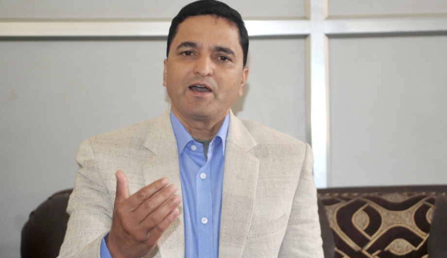 पर्यटनमन्त्री योगेश भट्टराइलाई कोरोना संक्रमण